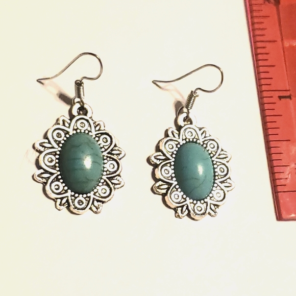 ❤ 3/$25 ALL TURQUOISE EARRINGS - Picture 4 of 4